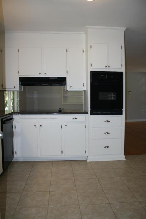 Building Photo - 306 Susan Dr