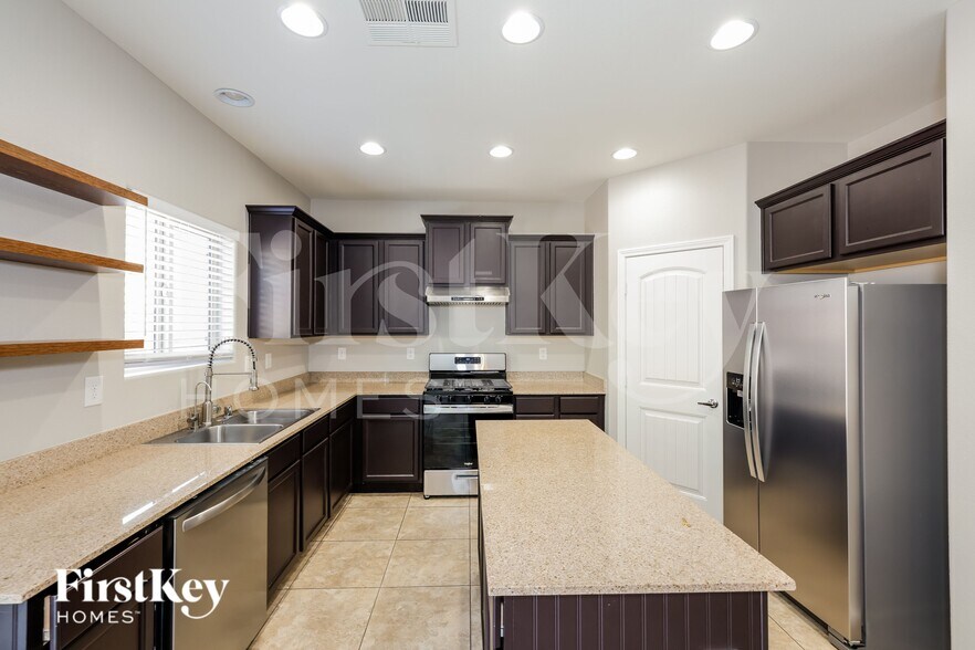 Building Photo - 6726 Mojave Blush Dr