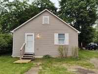 Building Photo - Mishawaka North-east 2 bedroom and 1 bath home on a large lot