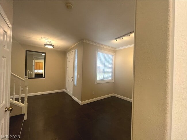 Building Photo - 1809 Snow Spring Ln