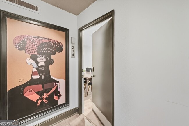 Building Photo - 3645 Peachtree Rd NE