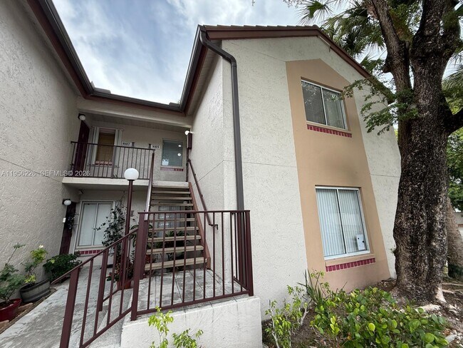 Building Photo - 9103 SW 138th Pl