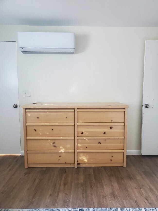 Building Photo - 1520 W Encanto Blvd