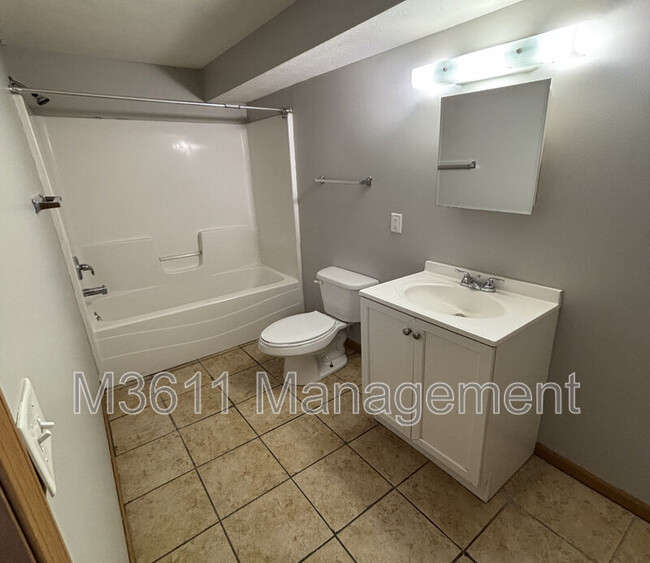 Building Photo - 2820 S St