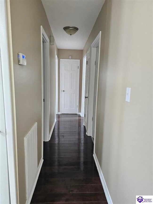 Building Photo - 607 Harvard Dr