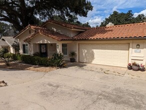 Building Photo - Beautiful 3 bedroom, 2 bath in San Diego County Estates- Amazing backyard, perfect for entertaini...
