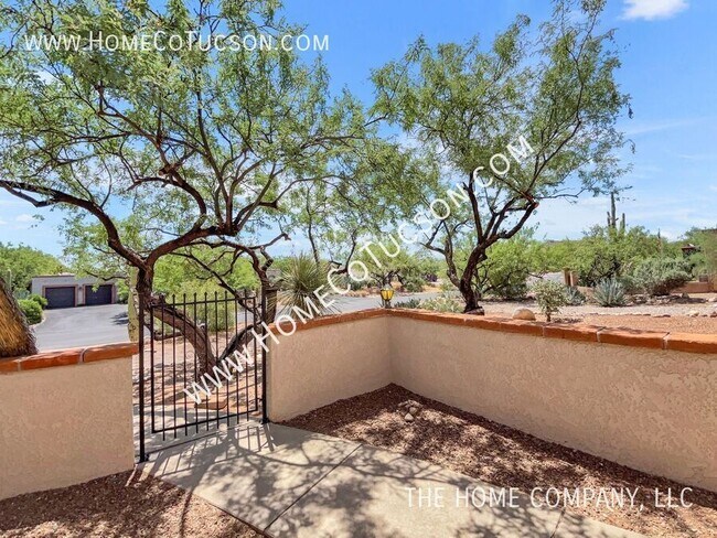 Building Photo - 5243 N Stonehouse Pl