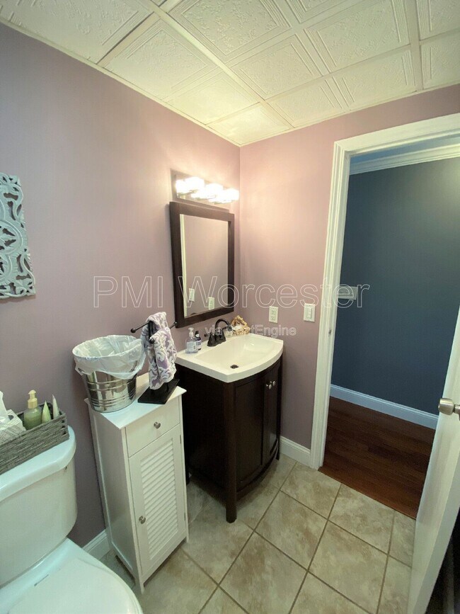 Building Photo - 26 Mountainshire Dr