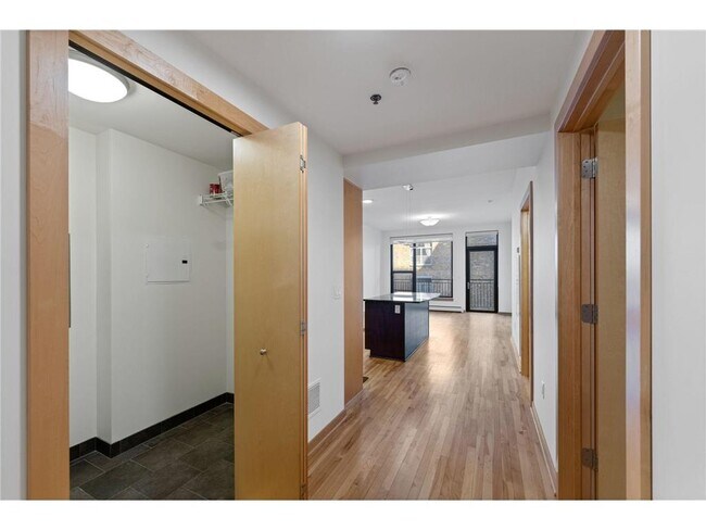 Building Photo - 740 Portland Ave