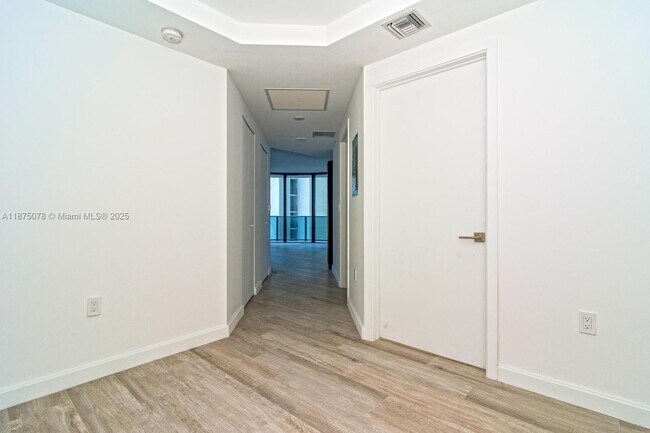 Building Photo - 55 SW 9th St