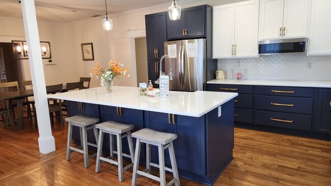 Building Photo - 2897 Sydney St