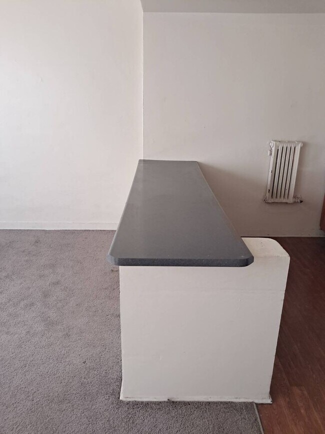 Building Photo - 1206WLincolnM