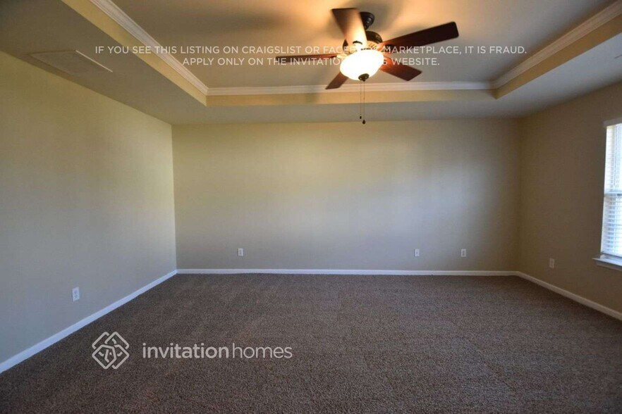 Building Photo - 4007 Fine Robe Dr