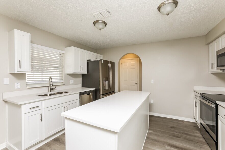 Building Photo - 1097 Amanda Kay Cir