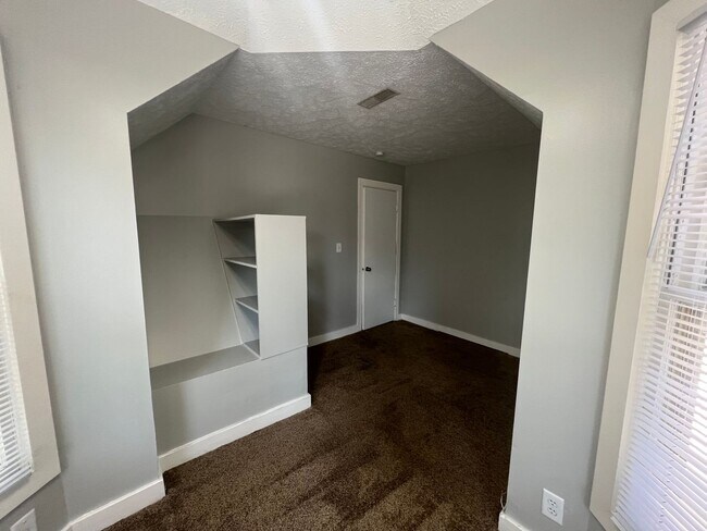 Building Photo - 2904 Q St