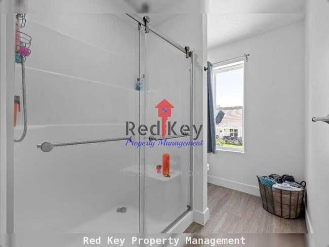 Building Photo - Kings Landing Single Family Home