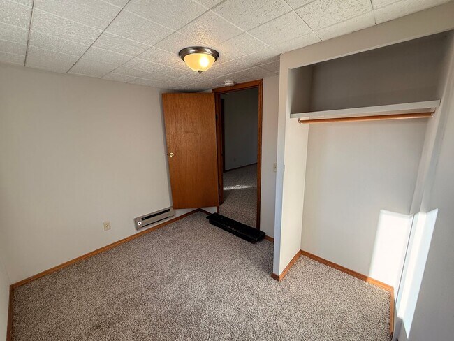 Building Photo - M1614 #1-3