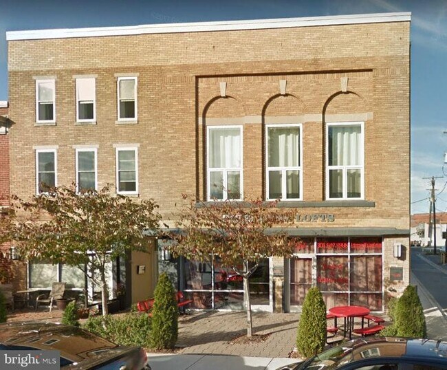 Building Photo - 4334 Farragut St
