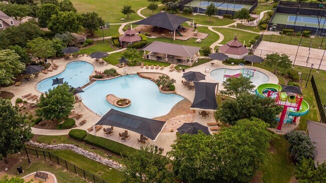 Building Photo - 28710 Wildthorne Ct