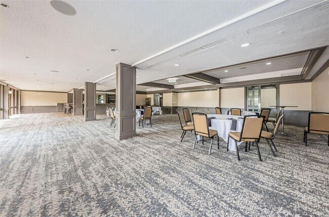 Building Photo - 1516 E Lake Woodlands Pkwy