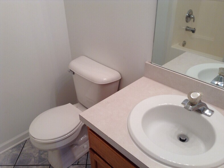 Building Photo - 25830 S Brookfield Ct