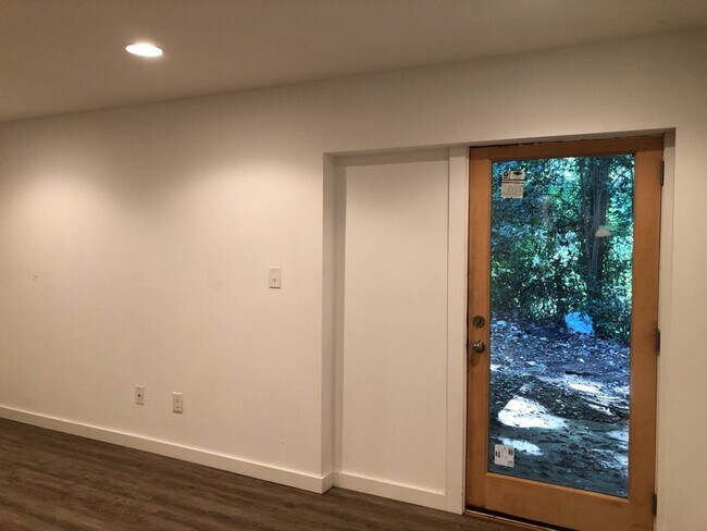 Building Photo - 155 Woodstone Drive - Pre-Leasing August 2024