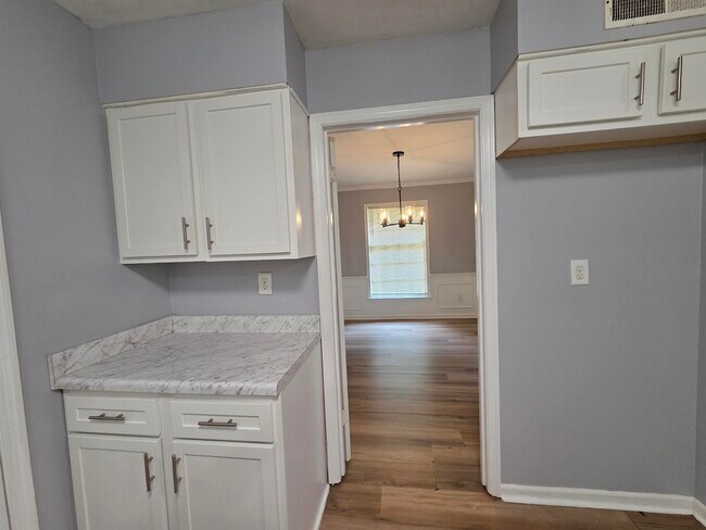 Building Photo - 2993 Laurencekirk Rd