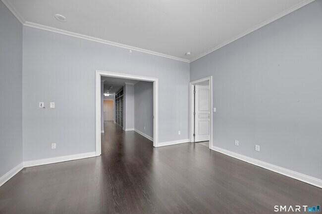 Building Photo - 100 Parrott Drive