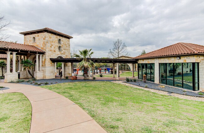 Building Photo - 107 Cascading Water Pl