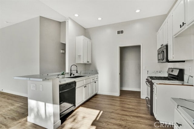 Building Photo - 45 Chaumont Cir