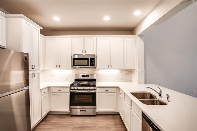 Building Photo - 701 Durness Dr