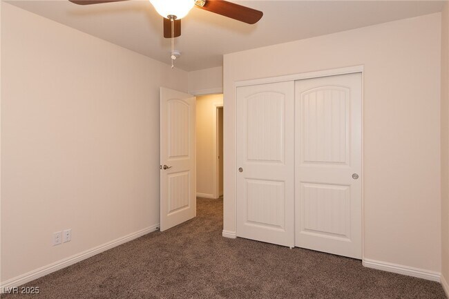 Building Photo - 2926 Caxton Grove Dr