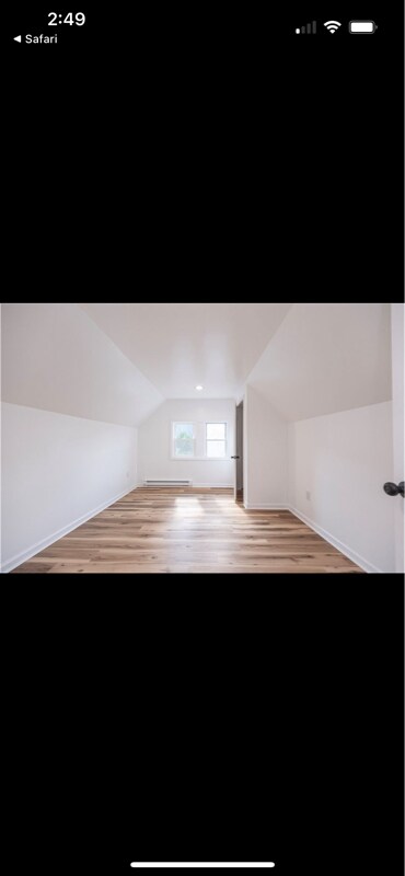 Building Photo - 215 N Maple Ave