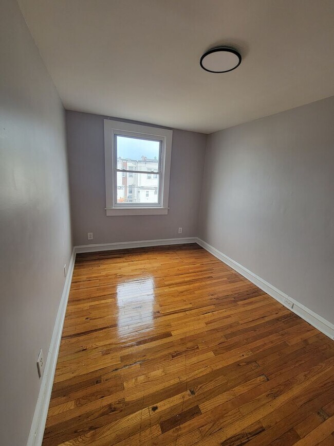 Building Photo - 3315 Indian Queen Ln