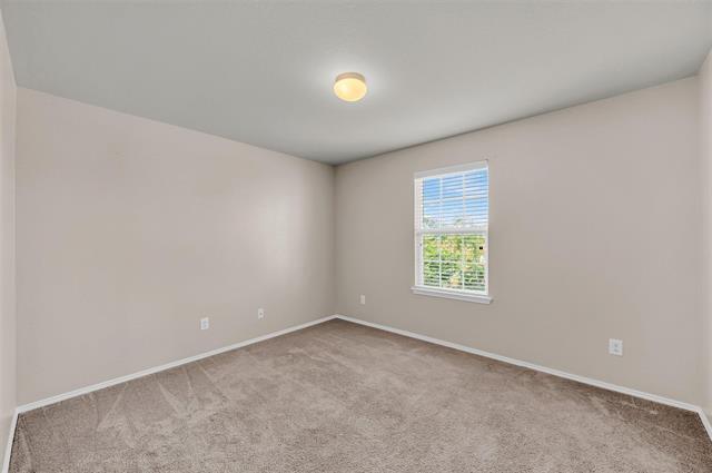 Building Photo - 6028 Fantail Dr