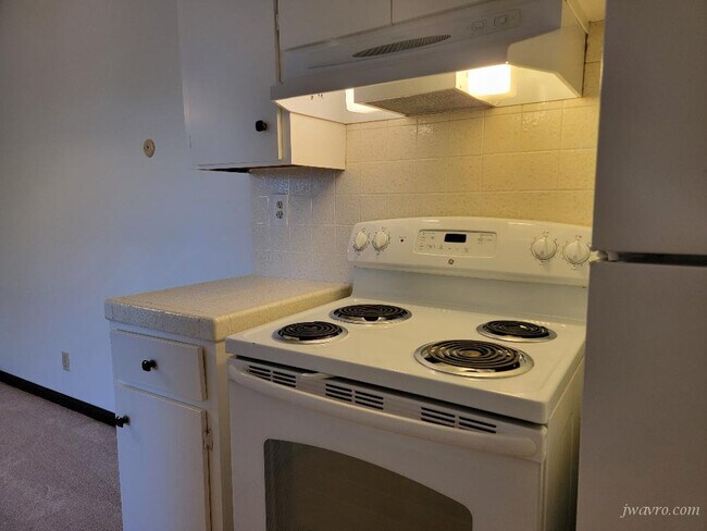 Building Photo - 160 Gardenside Dr