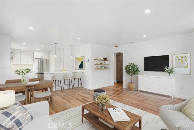 Building Photo - 320 Catalina Dr