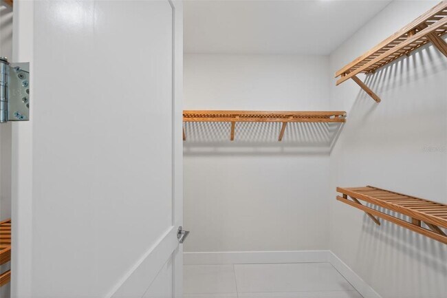 Building Photo - 275 1st Ave S