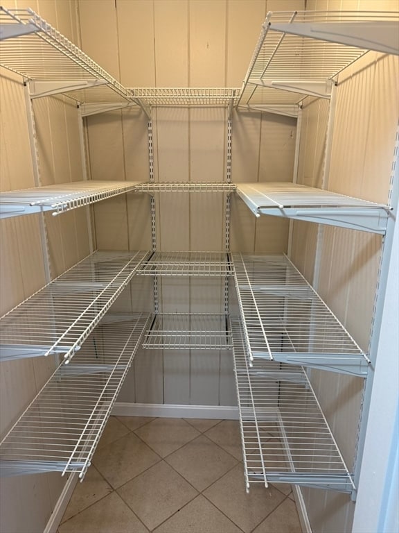 Building Photo - 48 Colonial Way