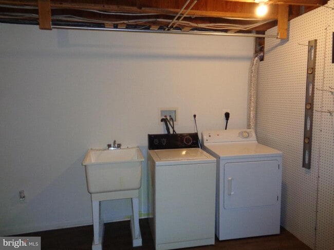 Building Photo - 1834 Bramble Brook Ln