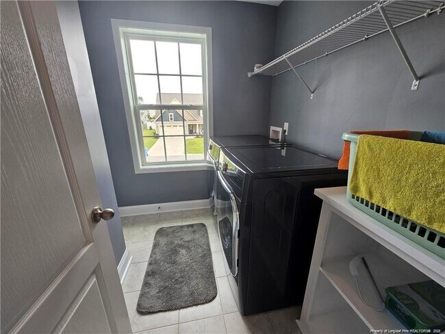 Building Photo - 181 Pendleton St