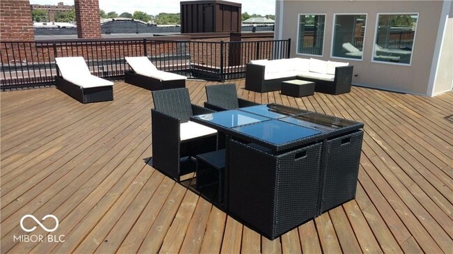 Building Photo - 829 N Pennsylvania St