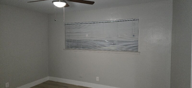 Building Photo - 2200 Royale Rd