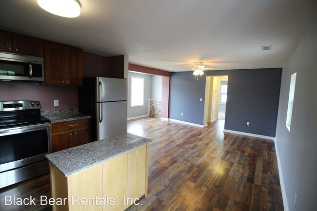 Building Photo - 1 br, 2 bath House - 424 Deaverview Road