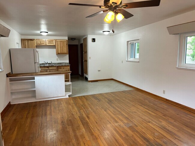 Building Photo - 1918/1920/1922 East 16th Street