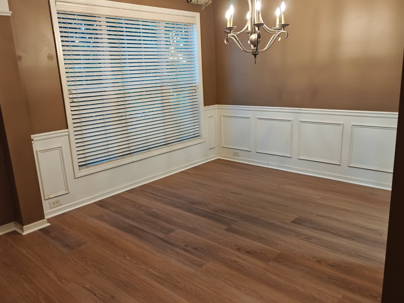 Building Photo - 4755 Stonehaven View