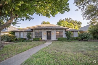 Building Photo - 5722 Winding Woods Trail