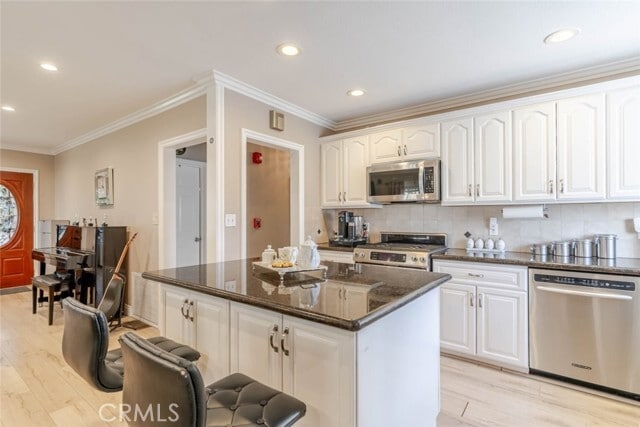 Building Photo - 3302 Paraiso Way