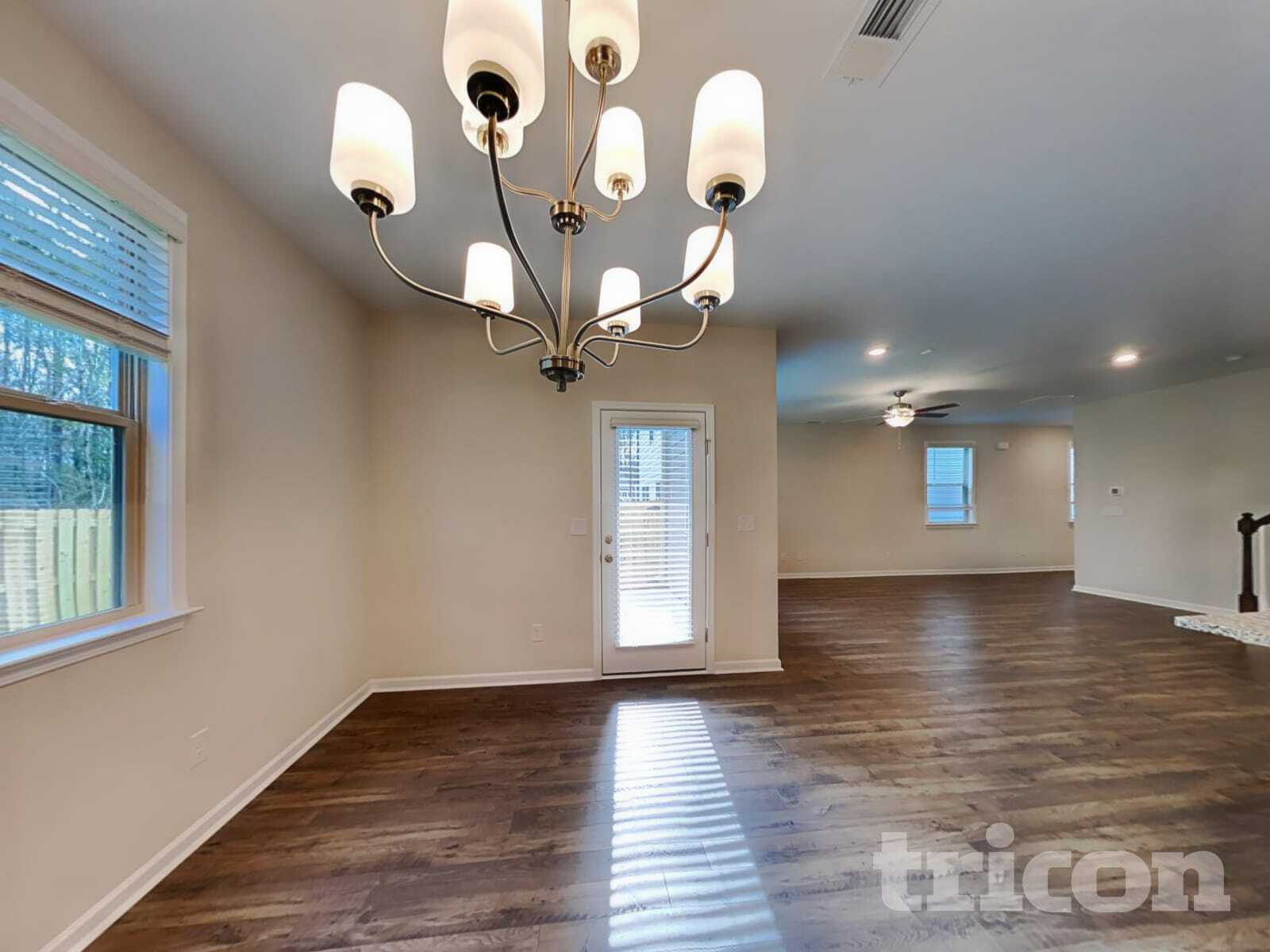 Building Photo - 203 Chapelcrest Ln