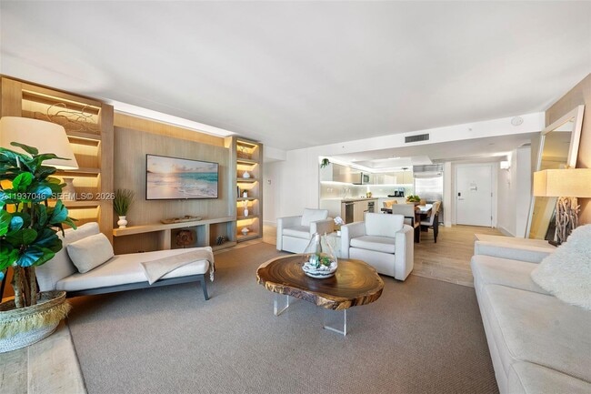 Building Photo - 102 24th St